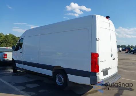 2021 Mercedes-Benz Sprinter 2500 High Roof I4 z USA, uszkodzony, nr VIN W1Y40CHY3MT061484